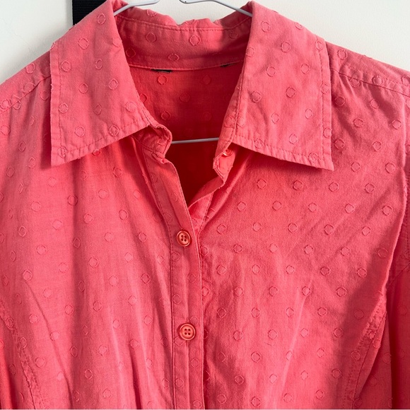 ๐2 for $15๐ Coral Pink Button-Up - Picture 3 of 3